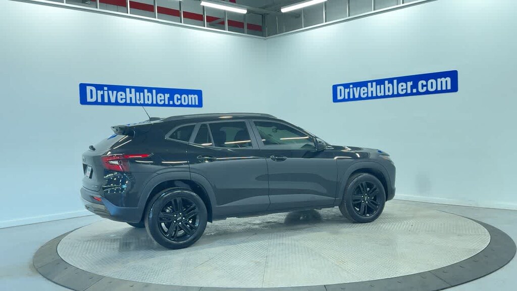 Used 2025 Chevrolet Trax Activ SUV