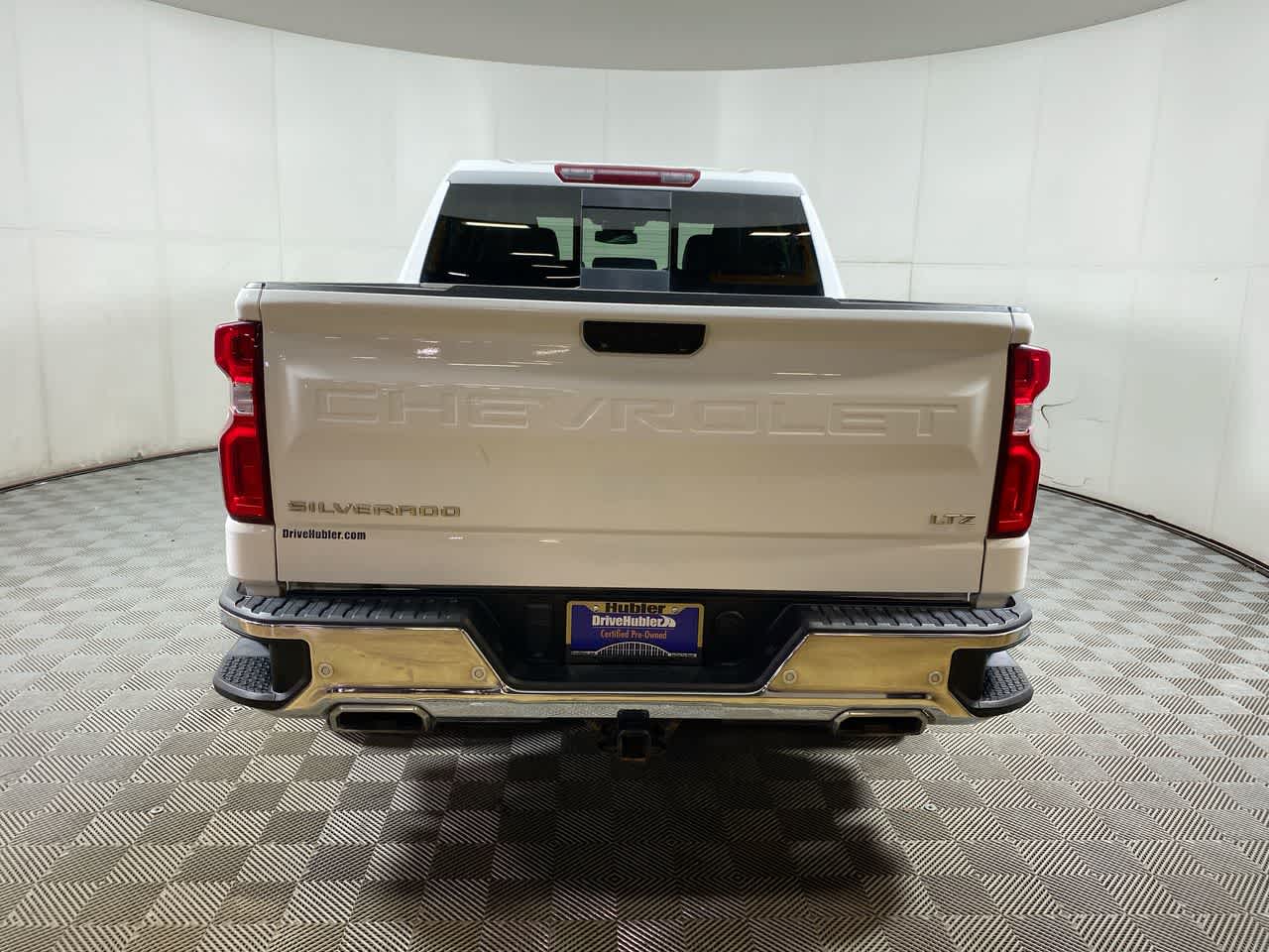 2023 Chevrolet Silverado 1500 LTZ photo 3