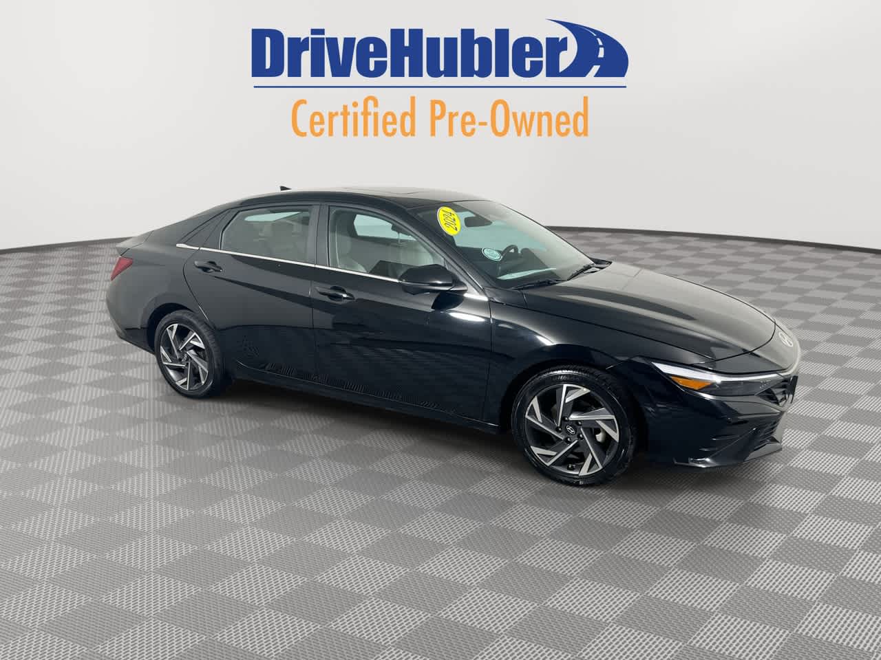 2024 Hyundai Elantra Limited photo 2