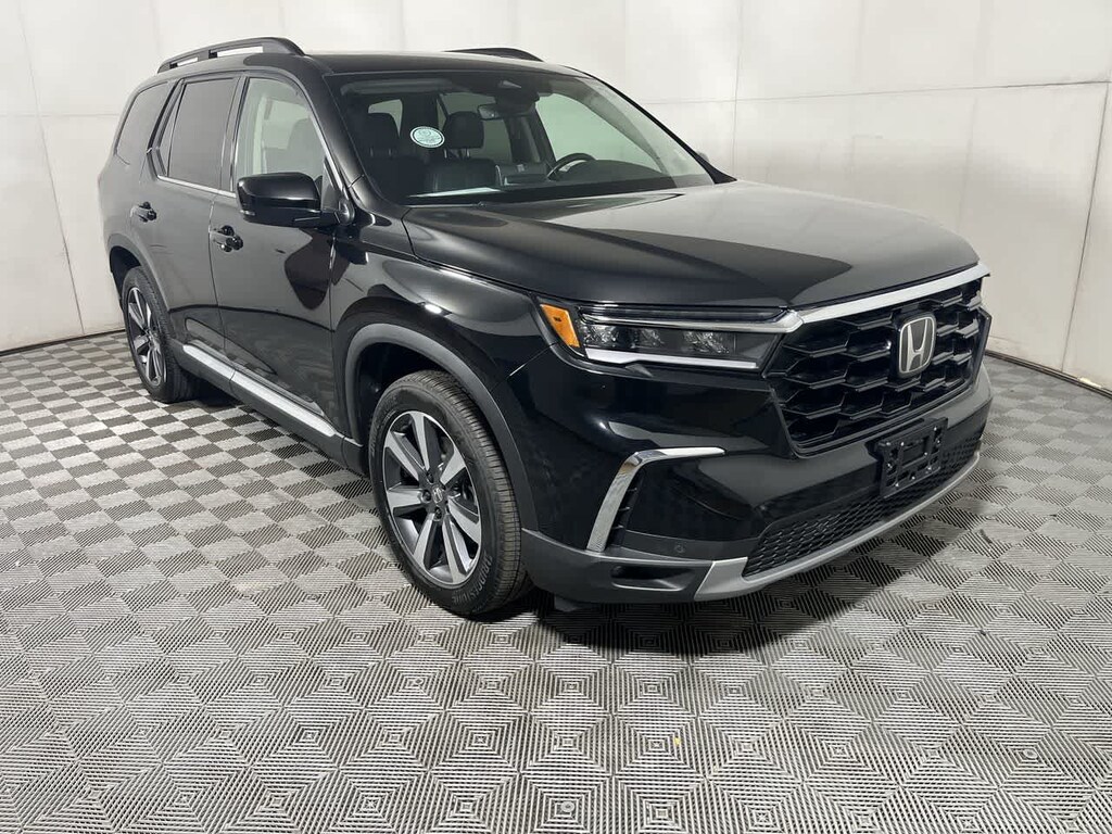 Used 2024 Honda Pilot Touring SUV