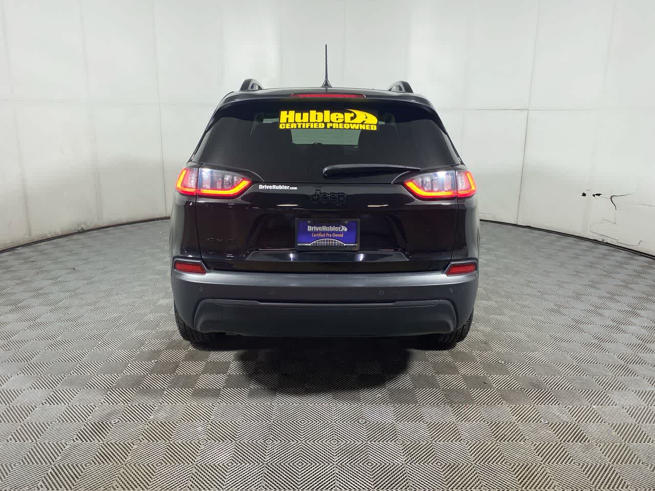 2023 Jeep Cherokee Altitude Lux photo 3