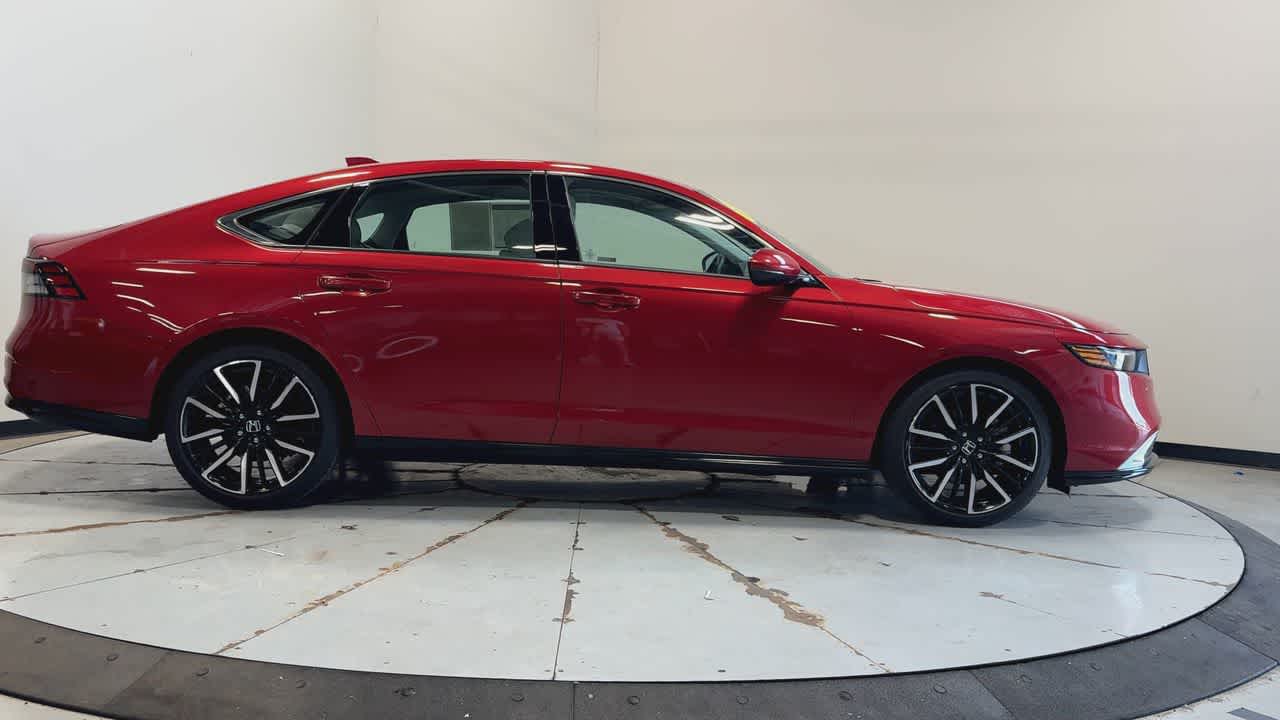 2023 Honda Accord Hybrid Touring photo 4