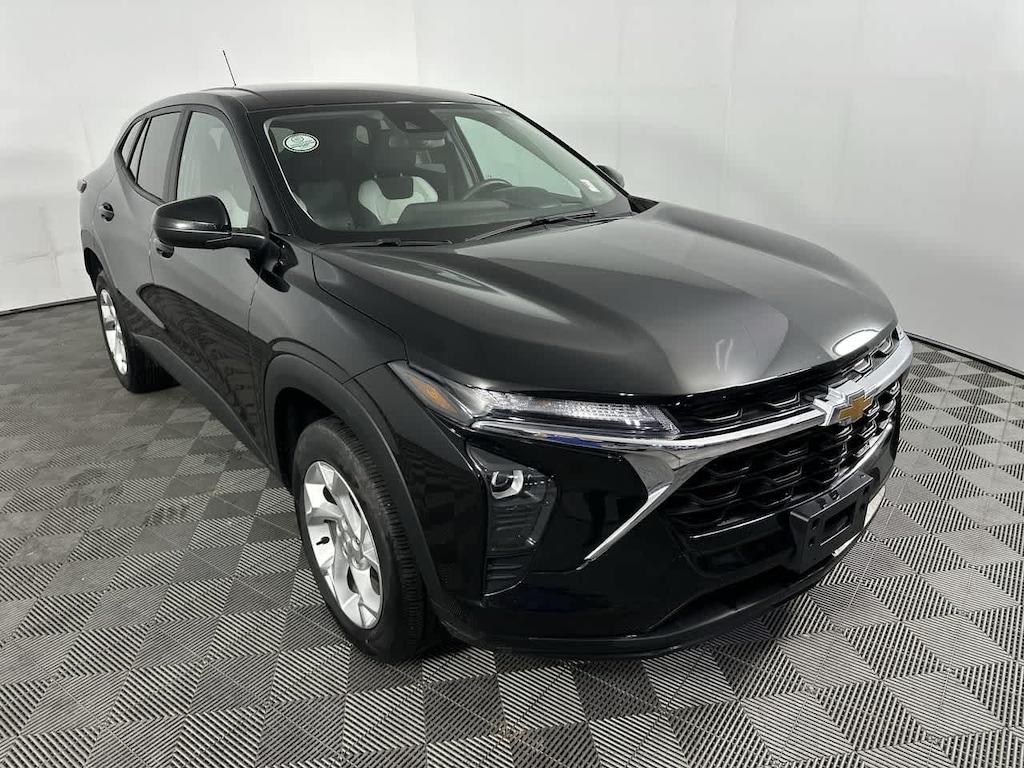 Used 2024 Chevrolet Trax LS SUV