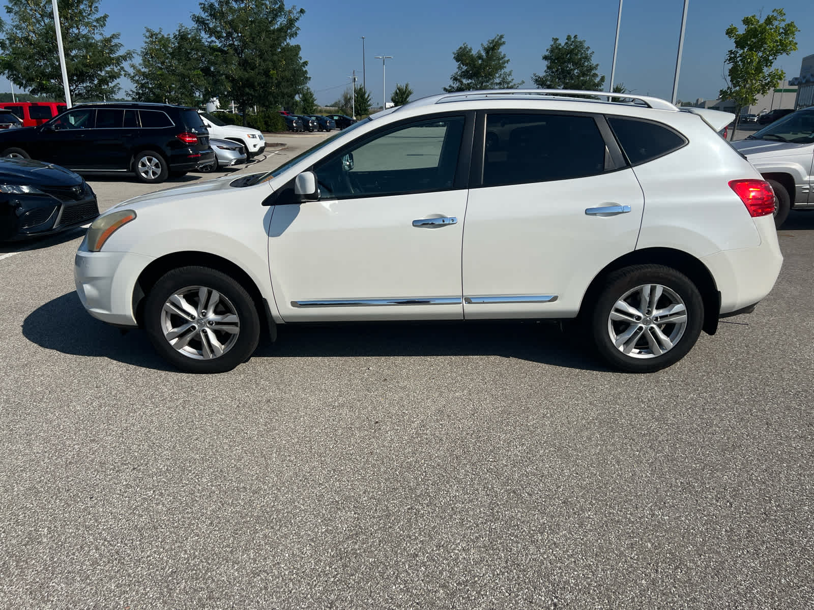2012 Nissan Rogue SV photo 4