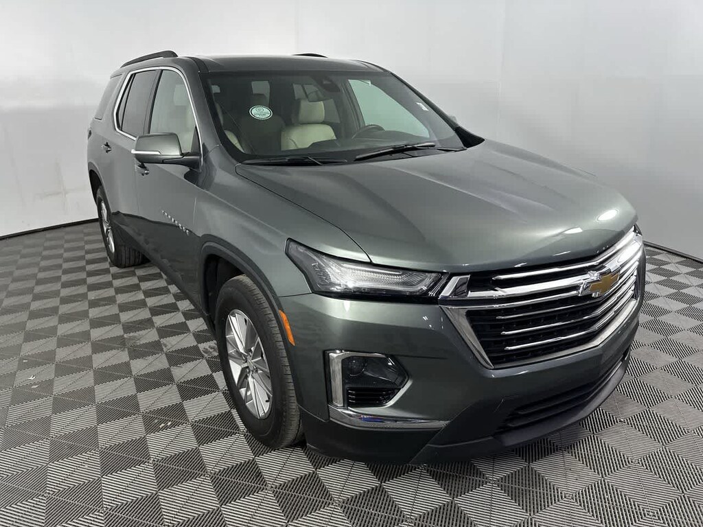 Used 2023 Chevrolet Traverse LT Leather SUV