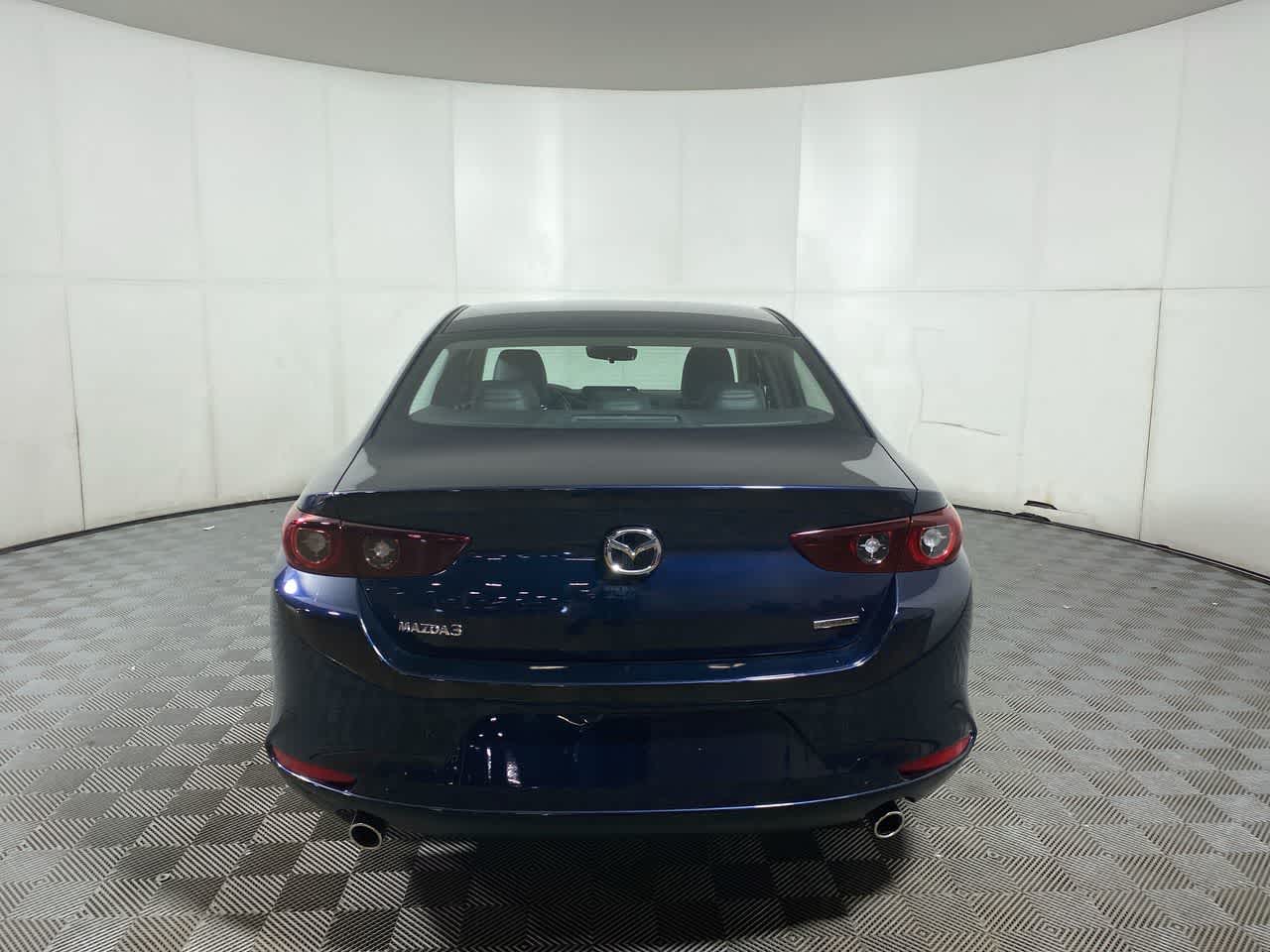 2025 Mazda Mazda3 2.5 s Preferred photo 3