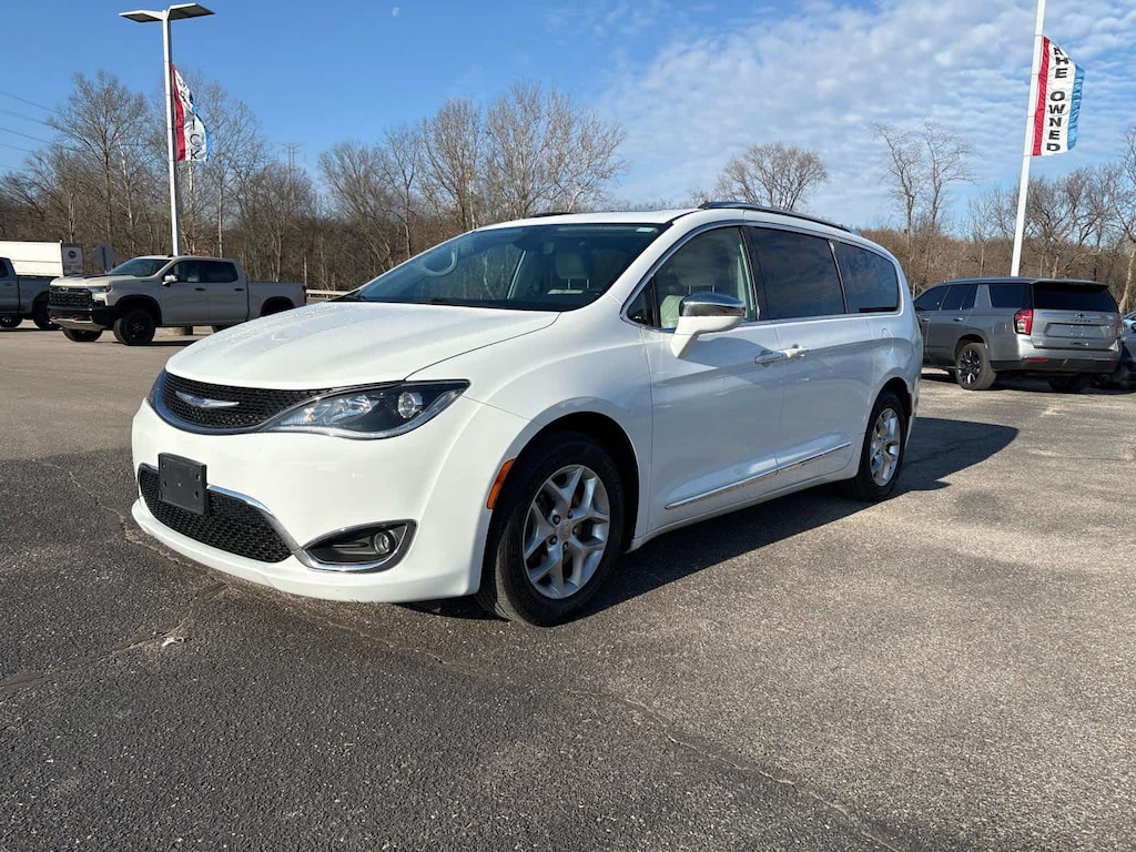 Used 2020 Chrysler Pacifica Limited Van Passenger Van
