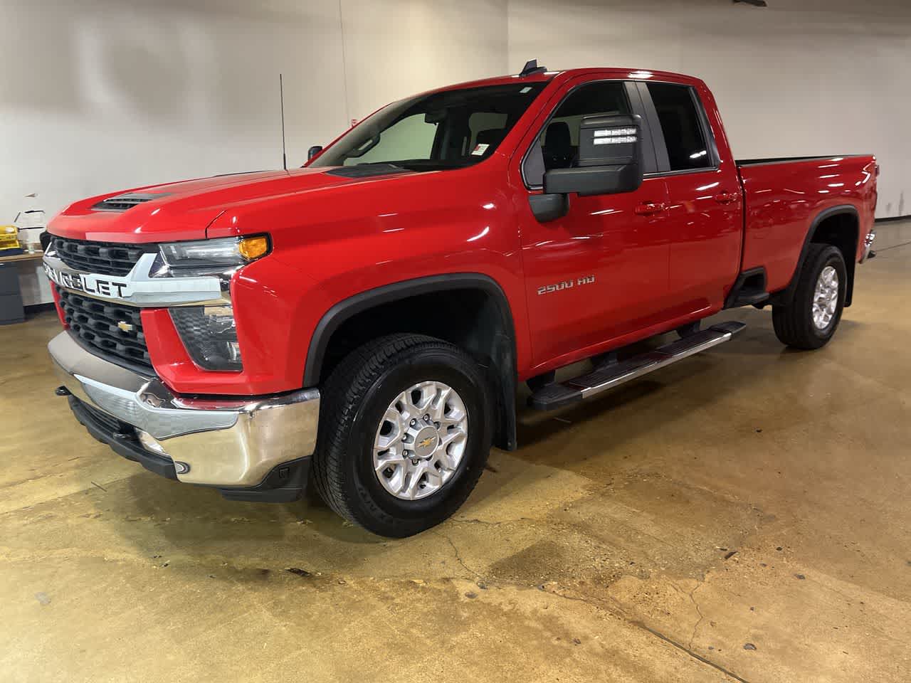 2022 Chevrolet Silverado 2500HD LT photo 3