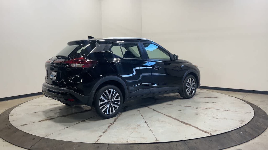 Used 2023 Nissan Kicks SV SUV