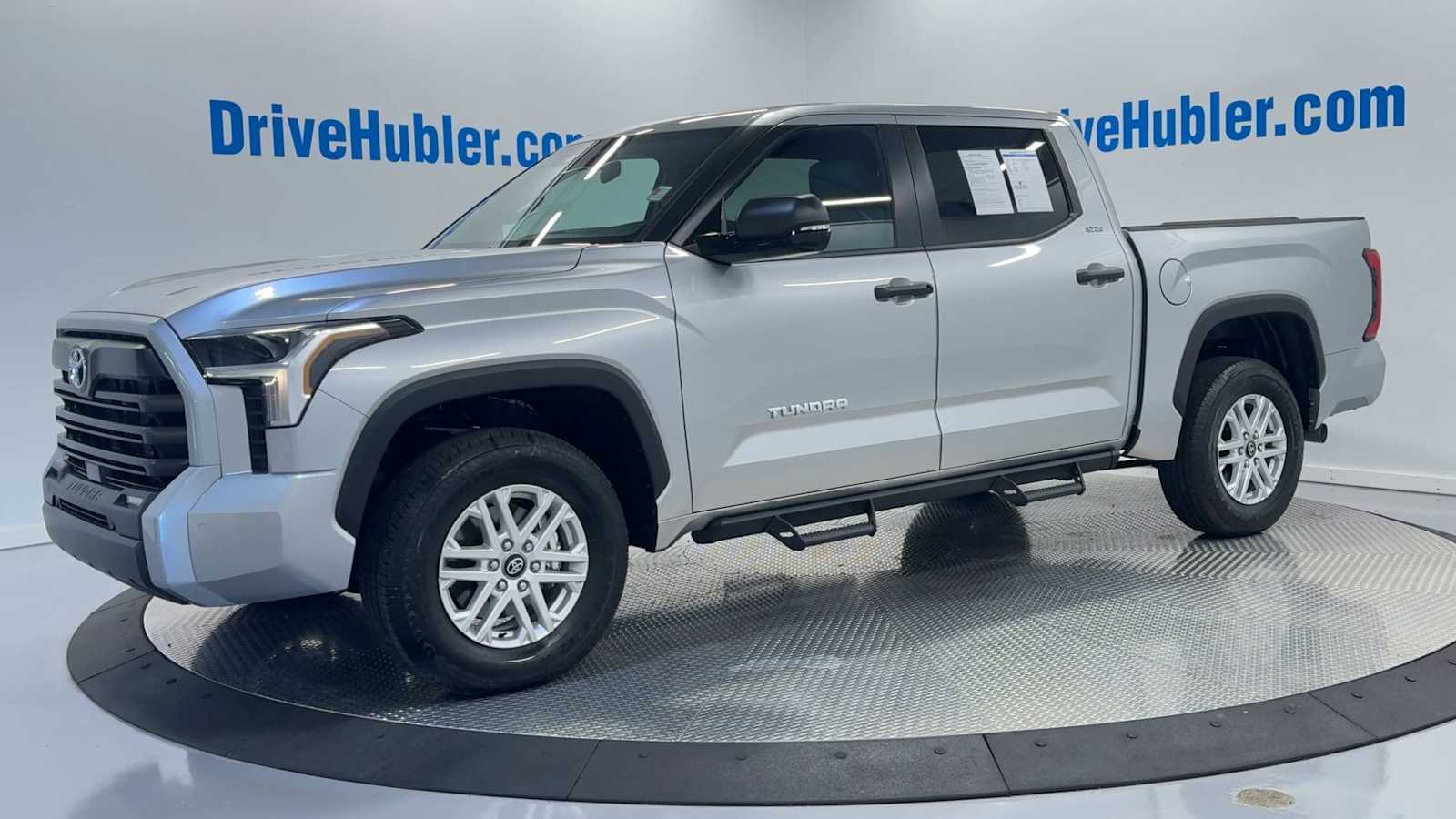 2025 Toyota Tundra SR5 CrewMax photo 3