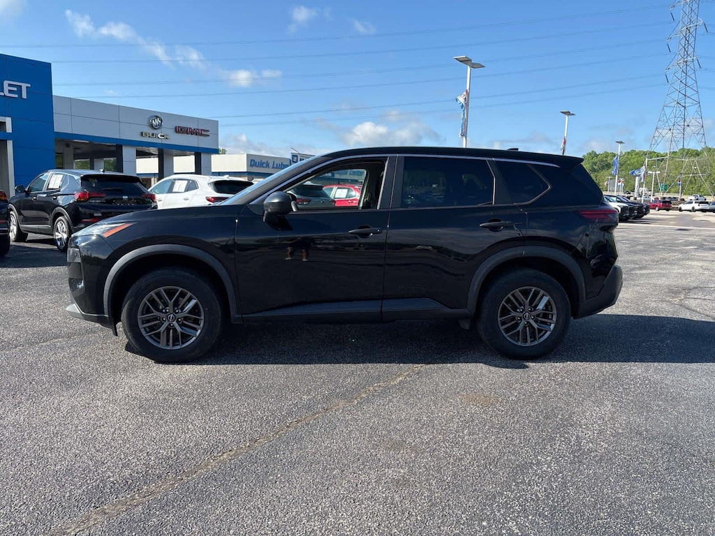Used 2023 Nissan Rogue S SUV