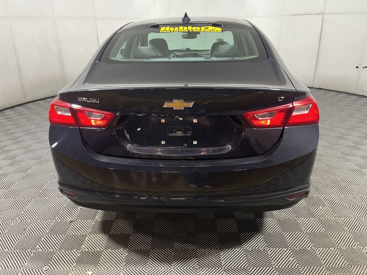 2023 Chevrolet Malibu 1LT photo 2