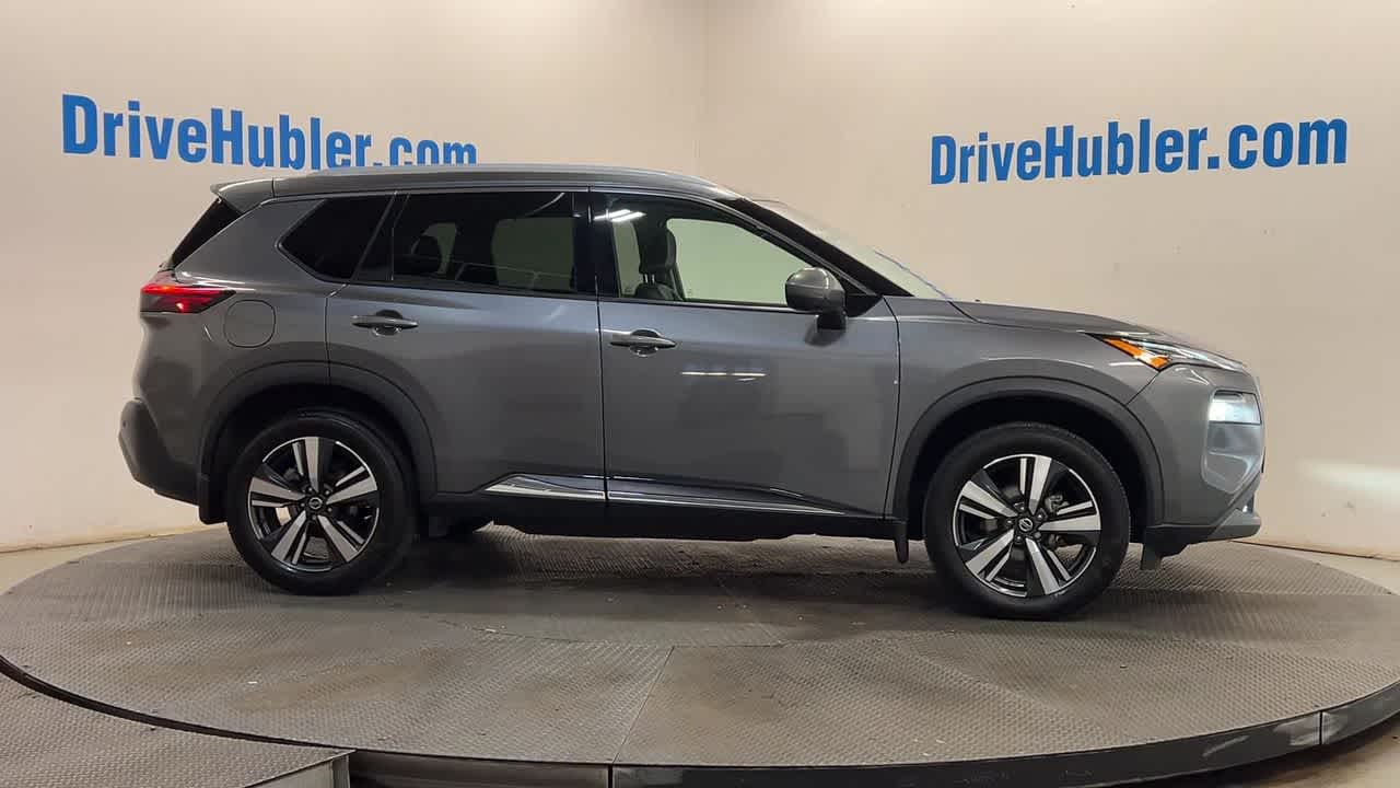 2021 Nissan Rogue SL photo 2