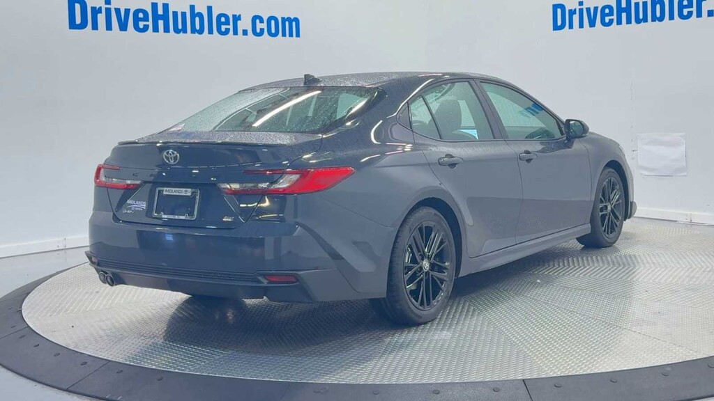 Used 2025 Toyota Camry SE Sedan