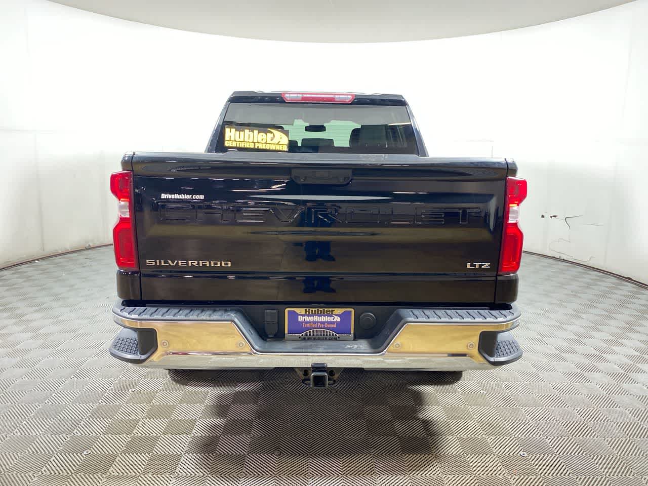 2023 Chevrolet Silverado 1500 LTZ photo 3