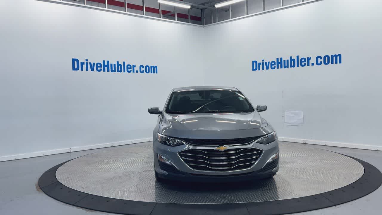 2025 Chevrolet Malibu LS photo 4