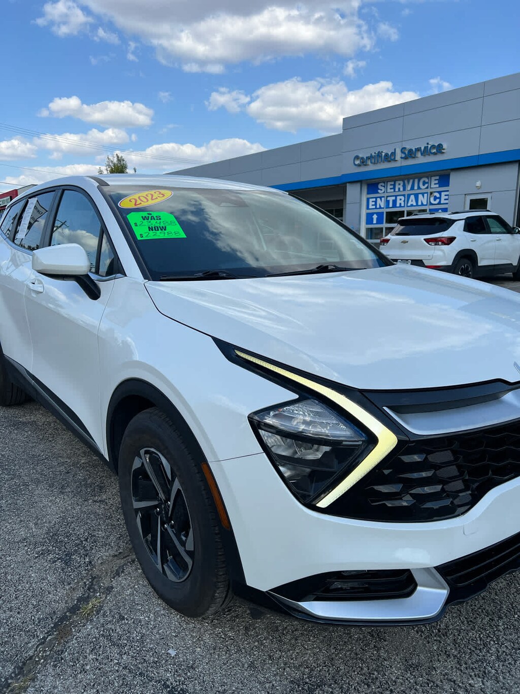 Used 2023 Kia Sportage Hybrid LX SUV