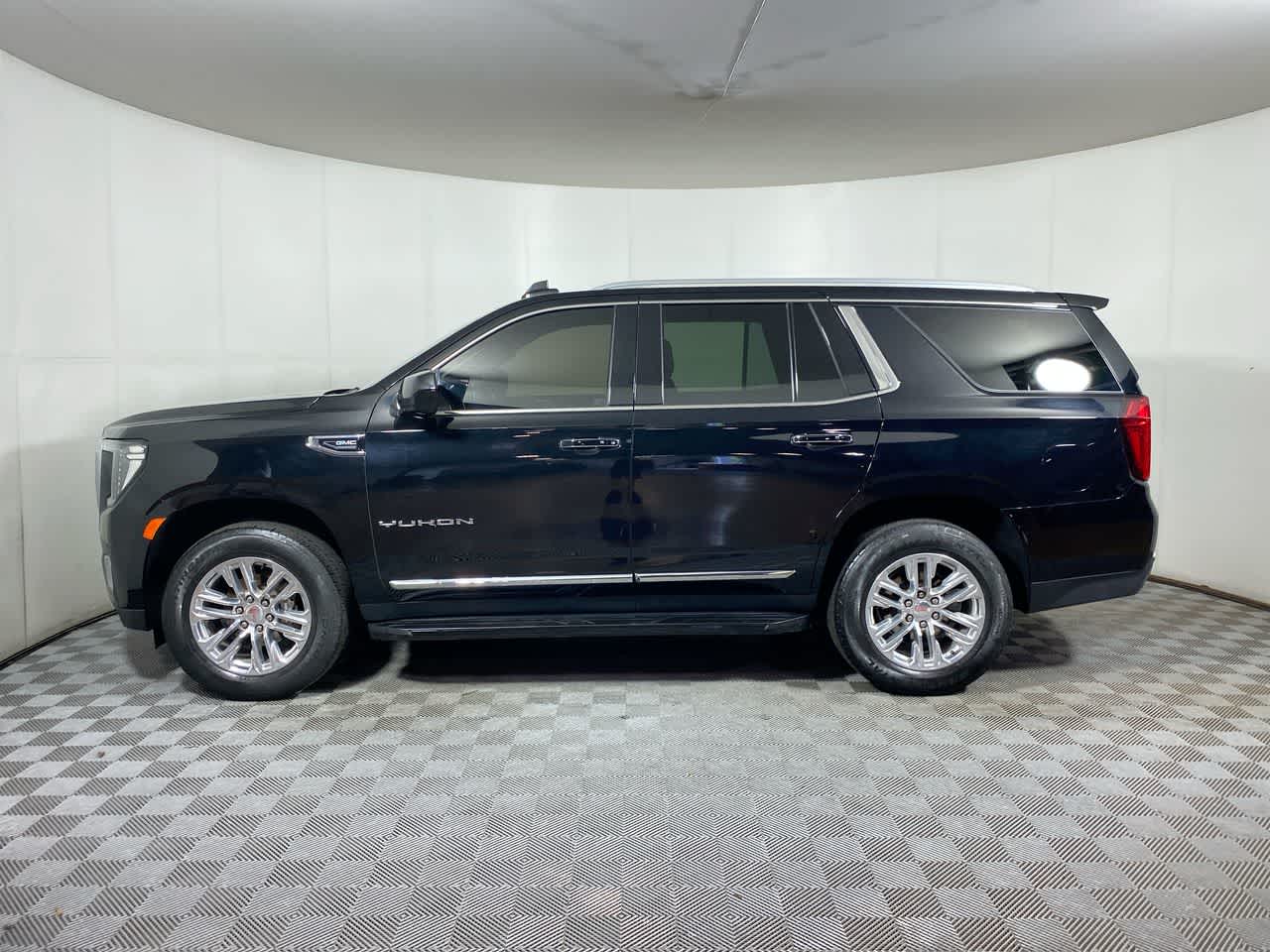 2023 Gmc Yukon SLT photo 4