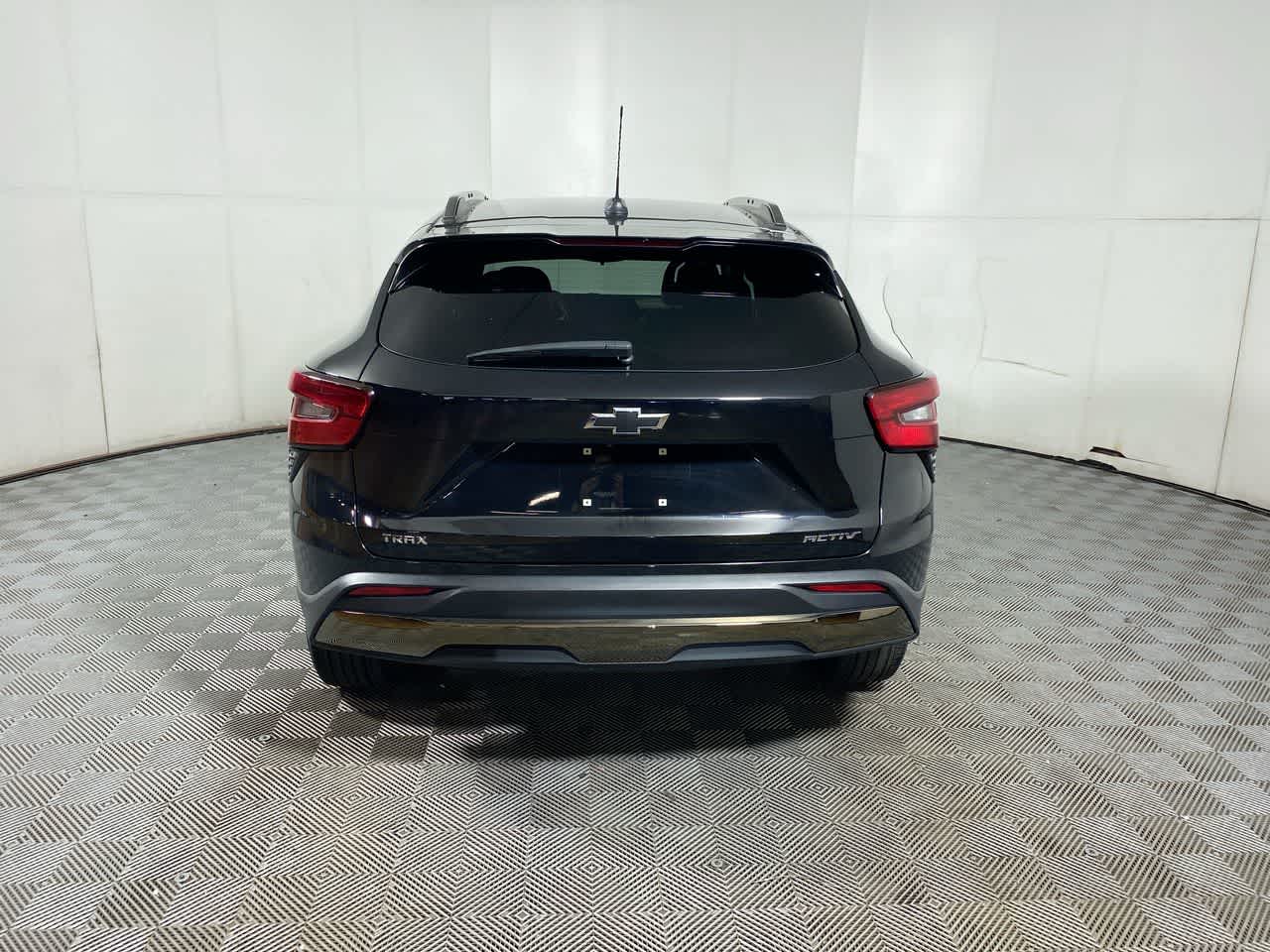 2024 Chevrolet Trax ACTIV photo 2