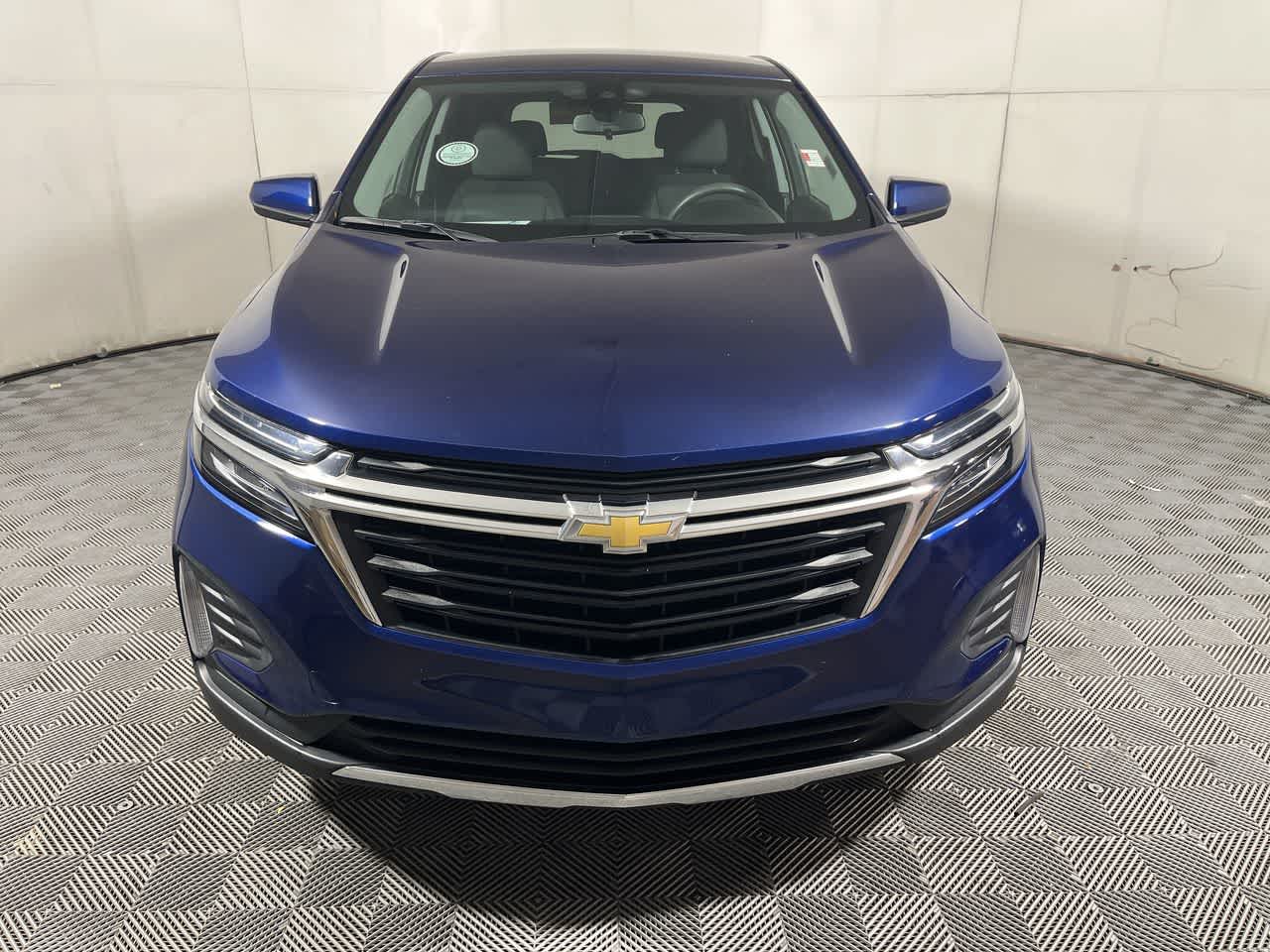 2022 Chevrolet Equinox LT photo 3