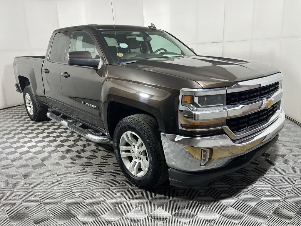 Used 2018 Chevrolet Silverado 1500 LT 4WD Double Cab 143.5 Truck Double Cab