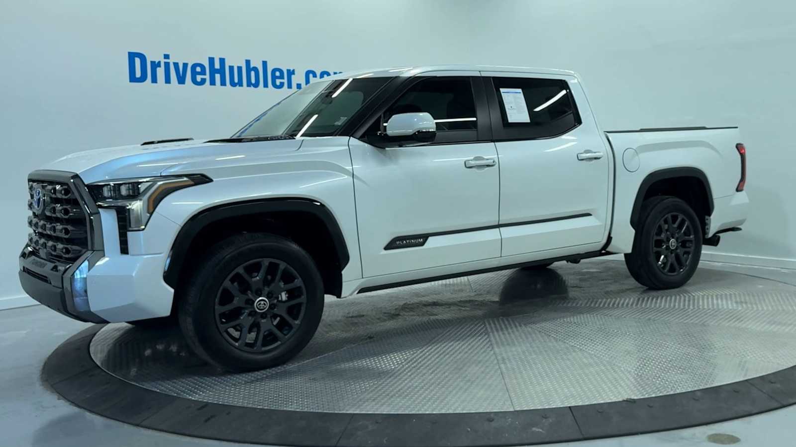 2024 Toyota Tundra Platinum CrewMax photo 4