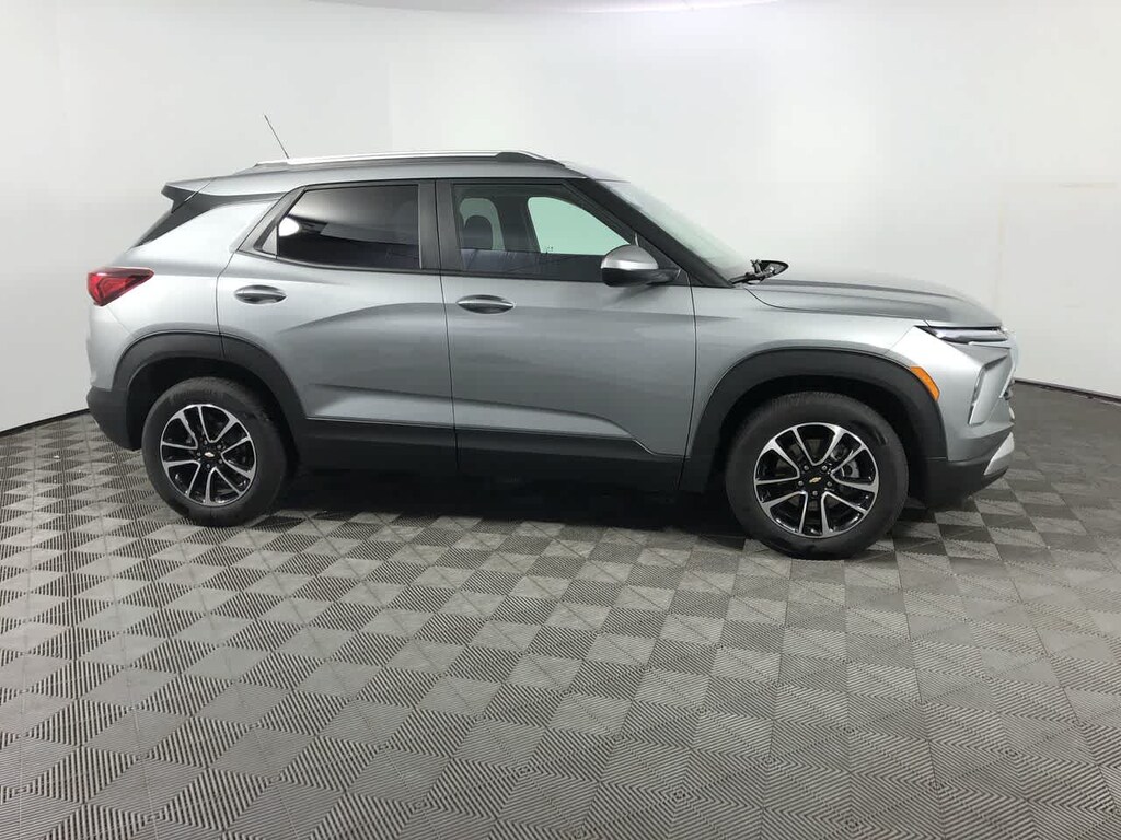 Used 2025 Chevrolet Trailblazer LT SUV