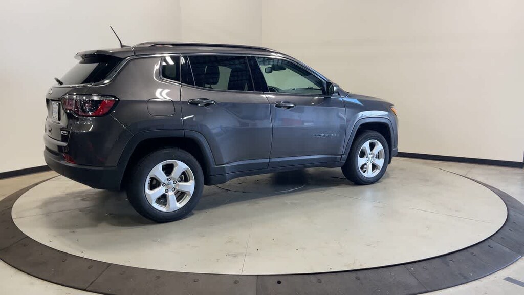Used 2021 Jeep Compass Latitude SUV