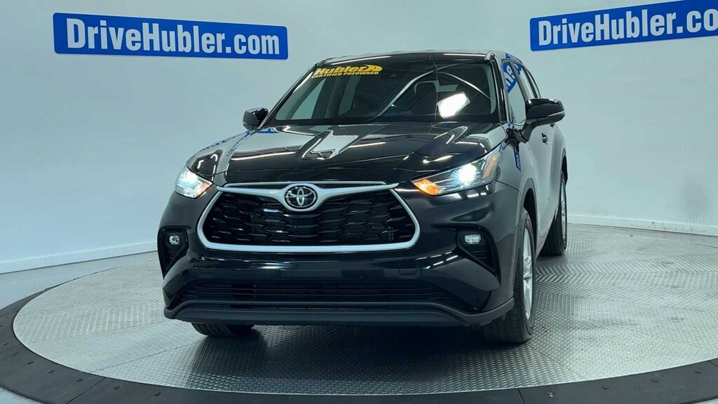 Used 2025 Toyota Highlander LE SUV