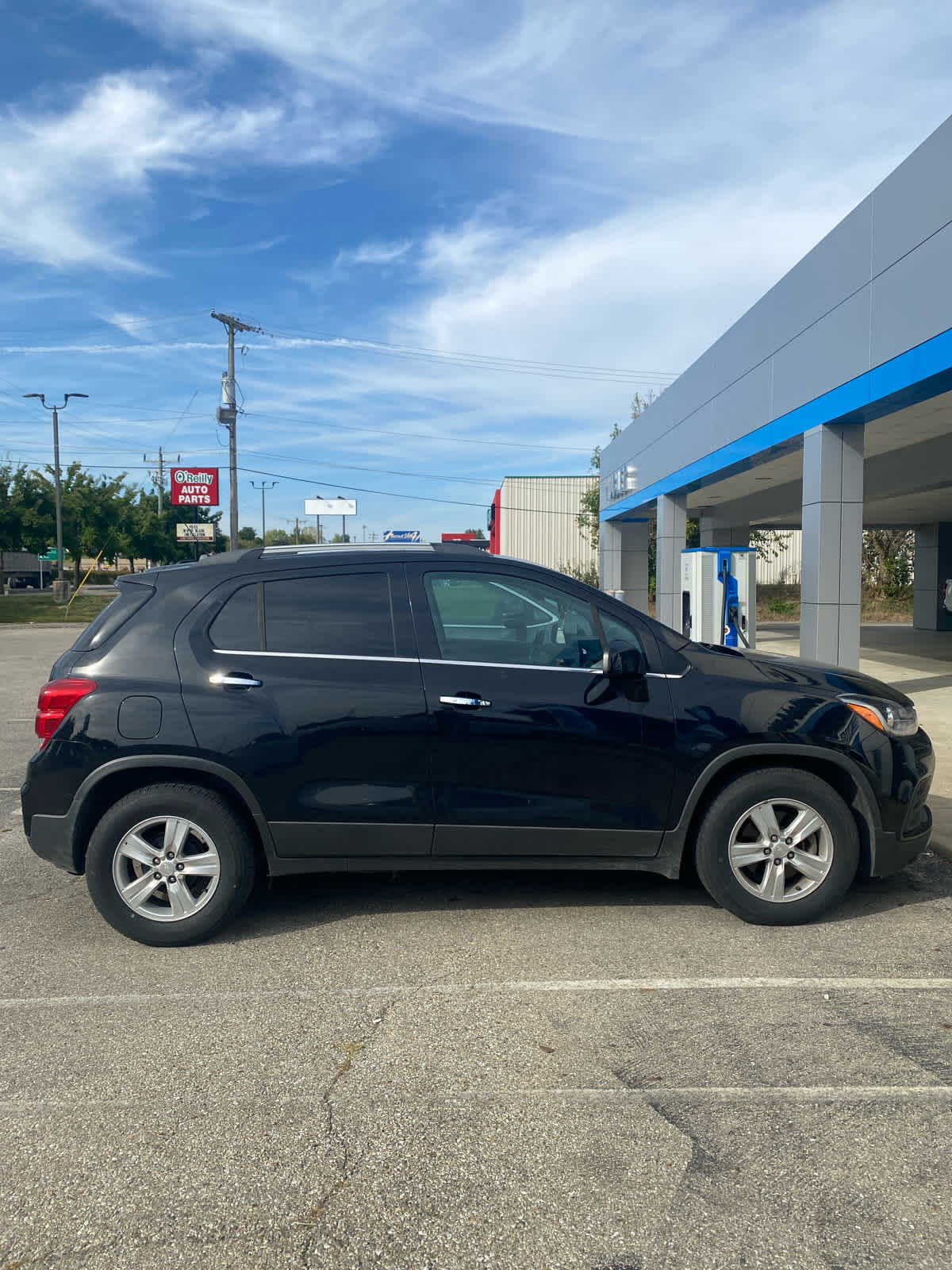 2018 Chevrolet Trax LT photo 2