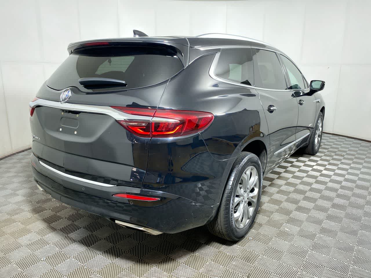 2021 Buick Enclave Avenir photo 2