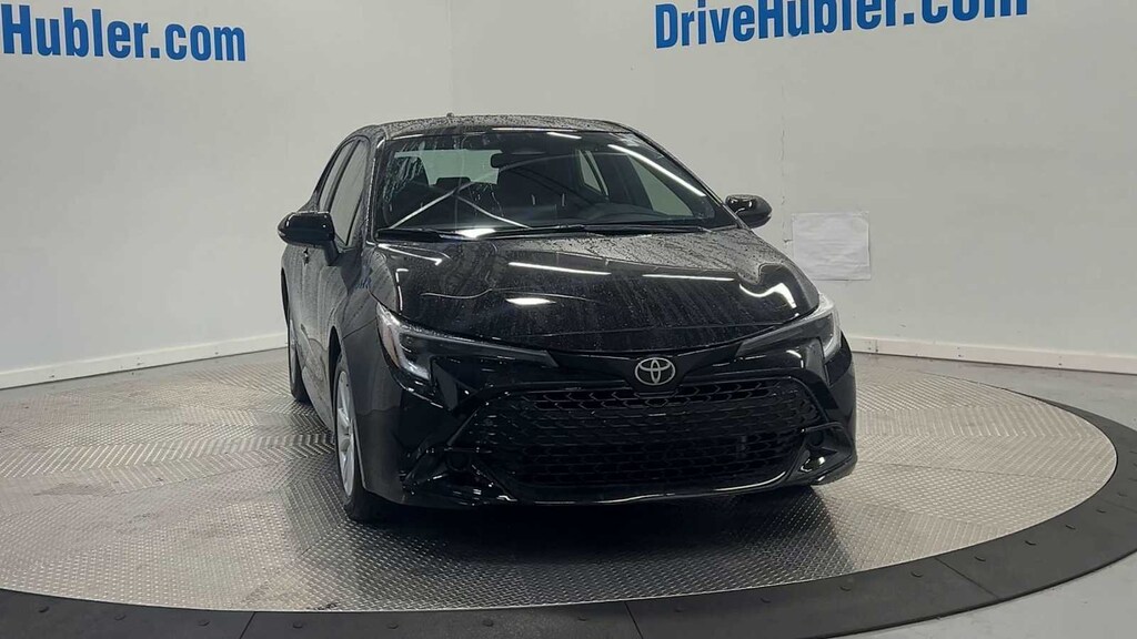 Used 2025 Toyota Corolla SE Hatchback