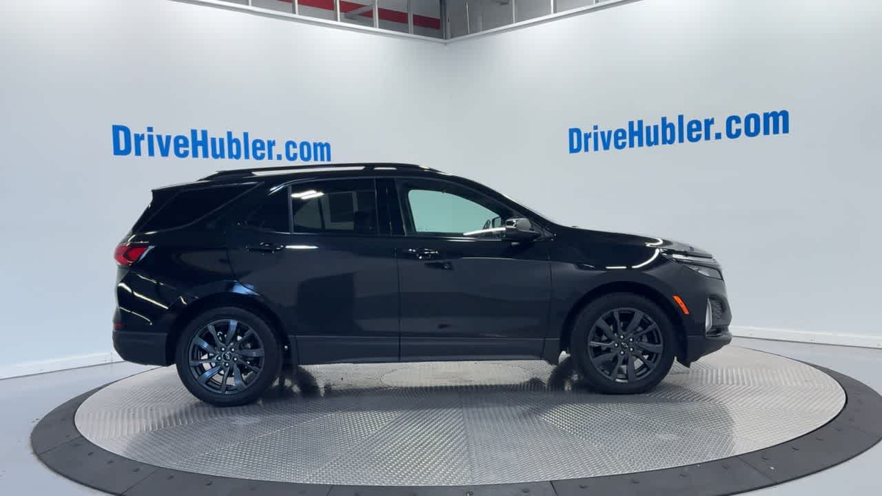 2022 Chevrolet Equinox RS photo 3