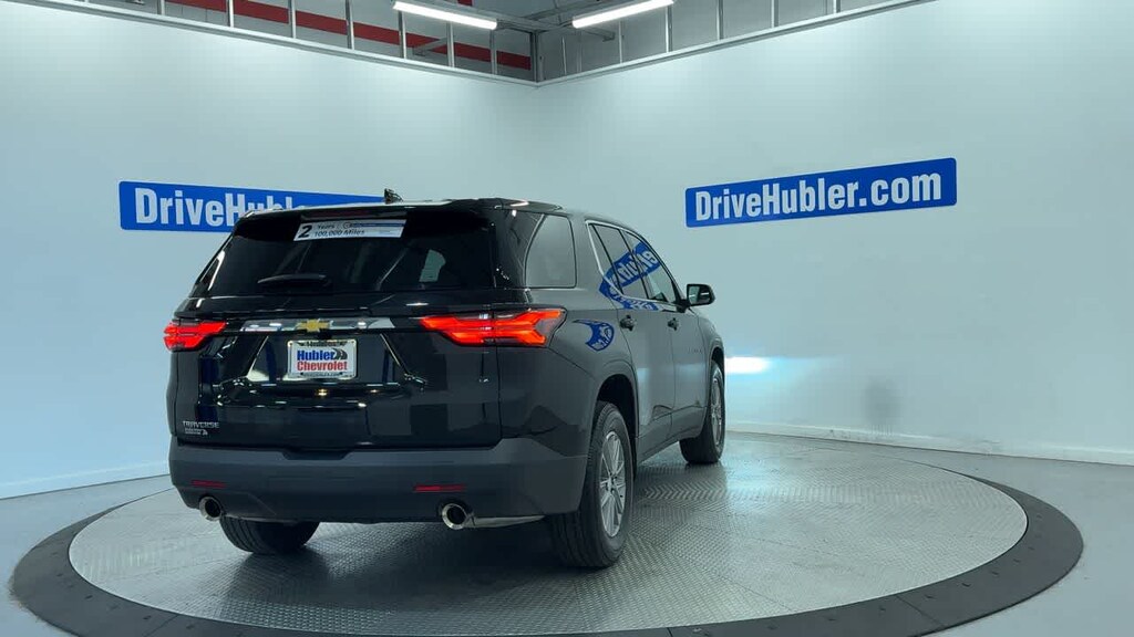 Used 2023 Chevrolet Traverse LS SUV