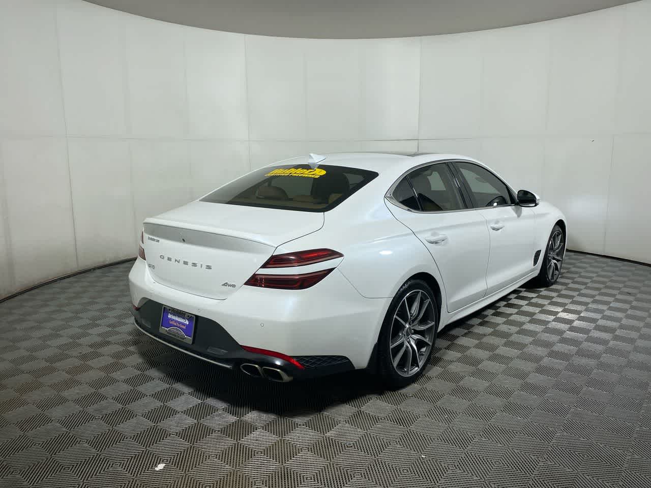 2022 Genesis G70 2.0T photo 2