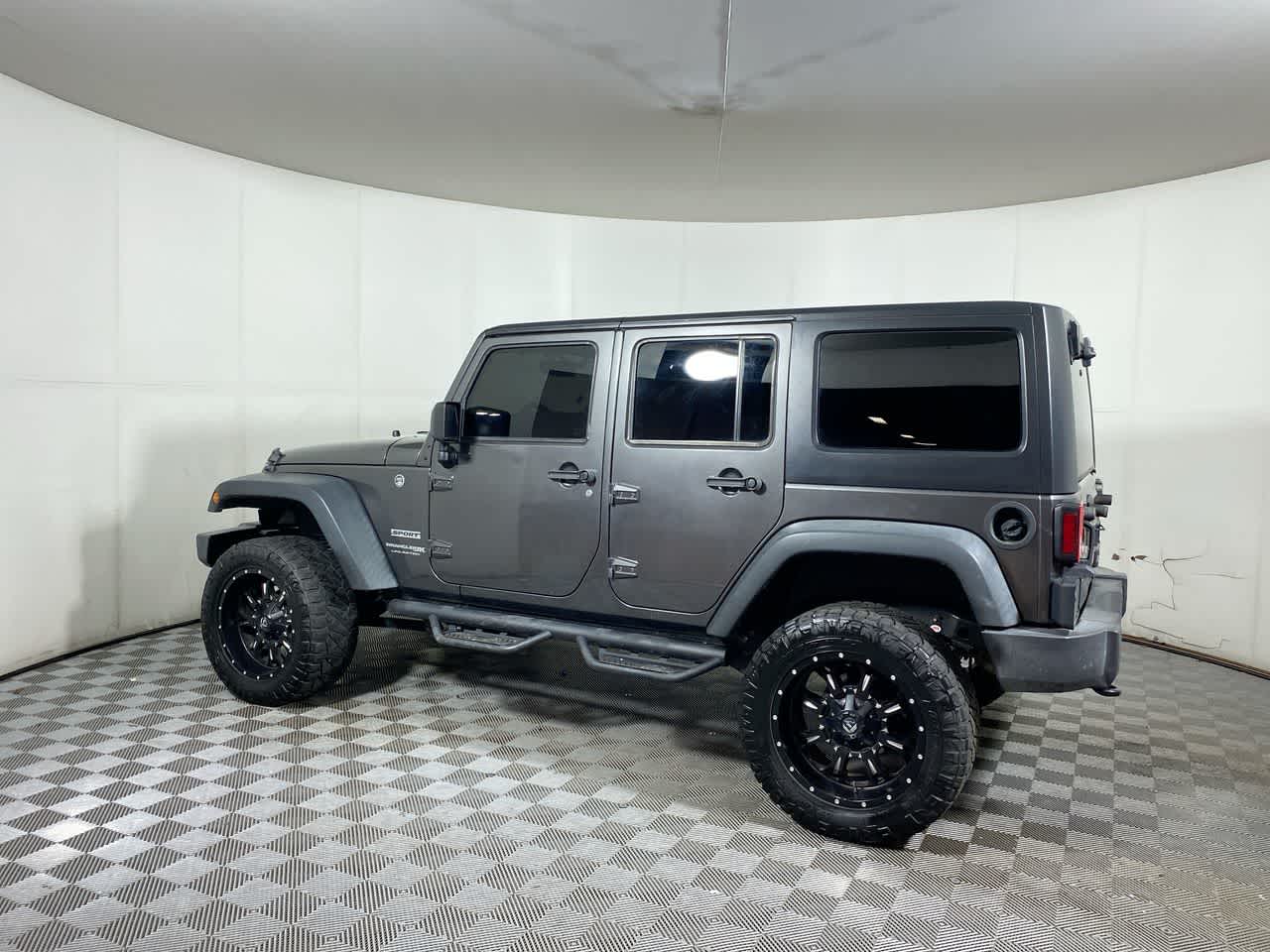 2018 Jeep Wrangler Unlimited Sport S photo 3