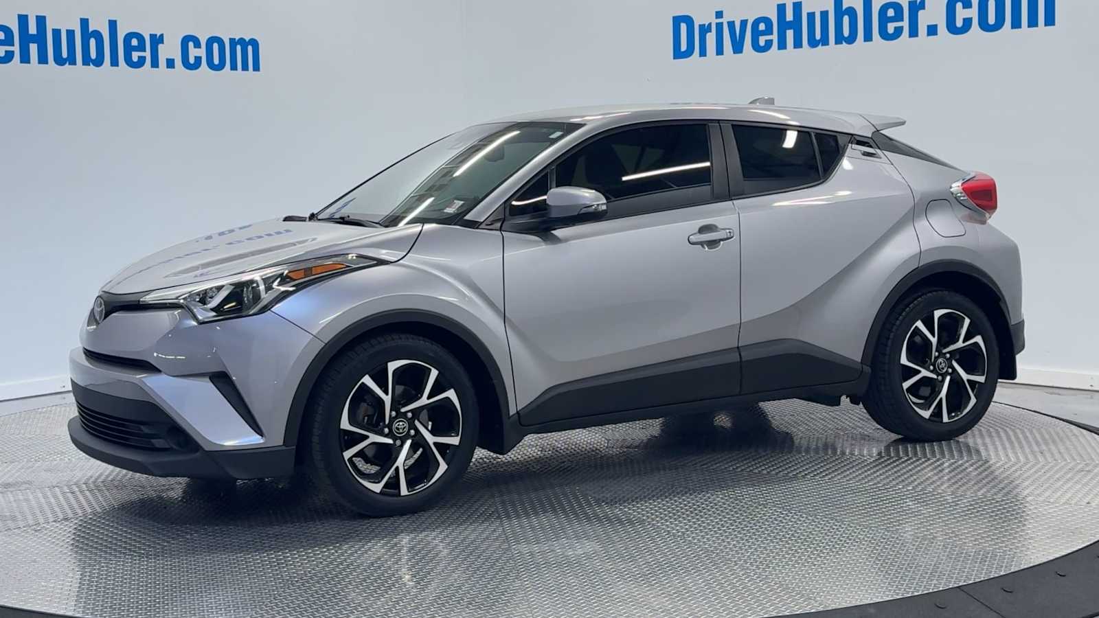 2019 Toyota C-HR XLE photo 3