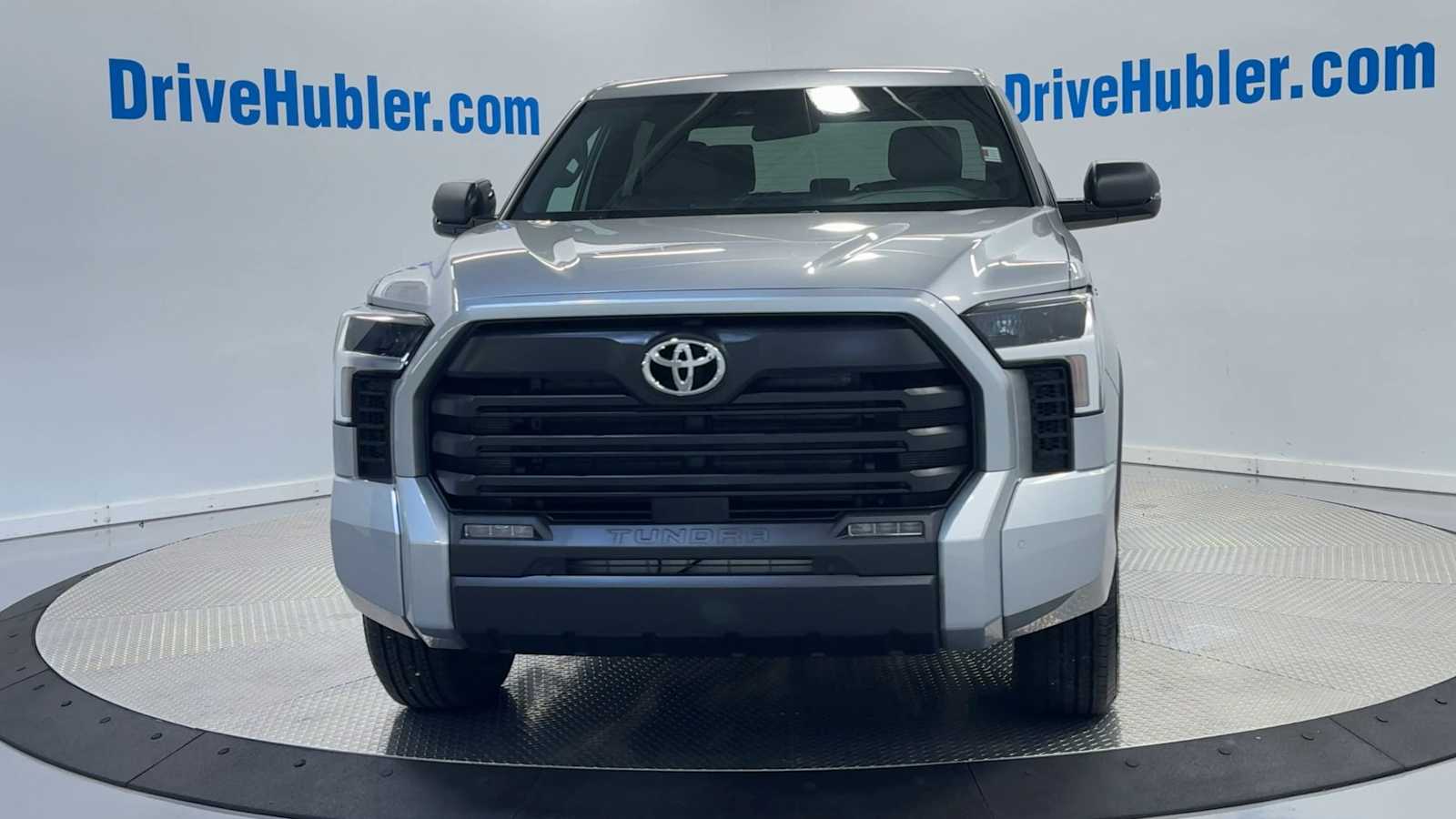2025 Toyota Tundra SR5 CrewMax photo 2