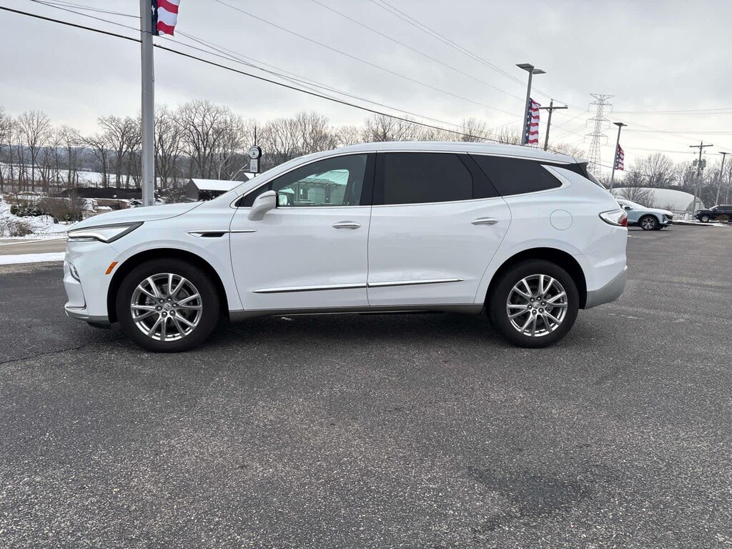 Certified 2024 Buick Enclave Essence SUV