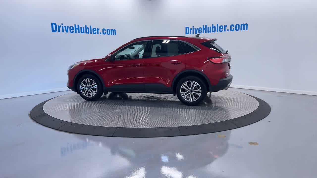 2022 Ford Escape SEL photo 2