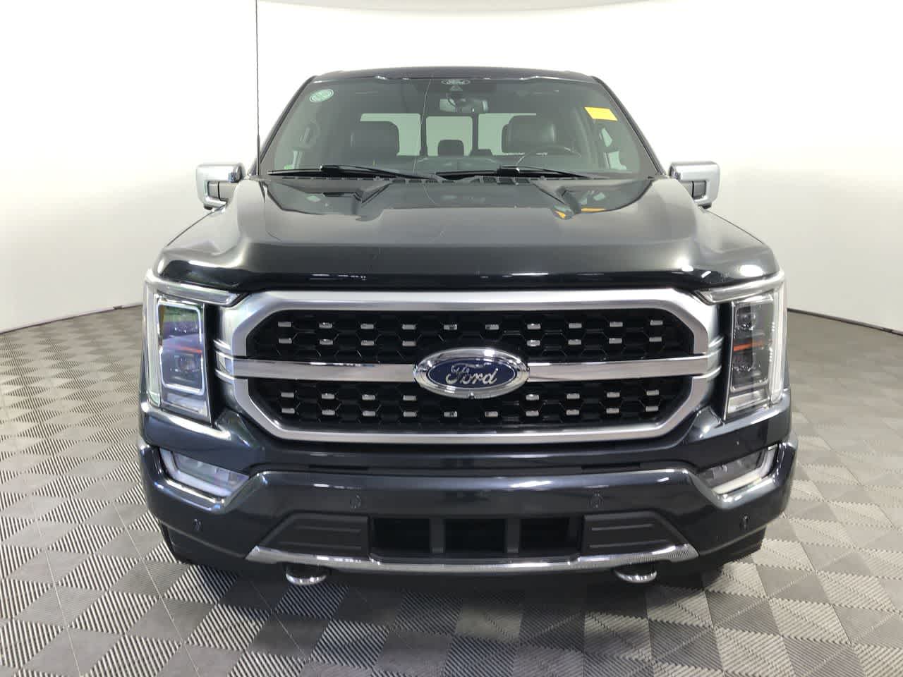 2022 Ford F-150 Platinum photo 3
