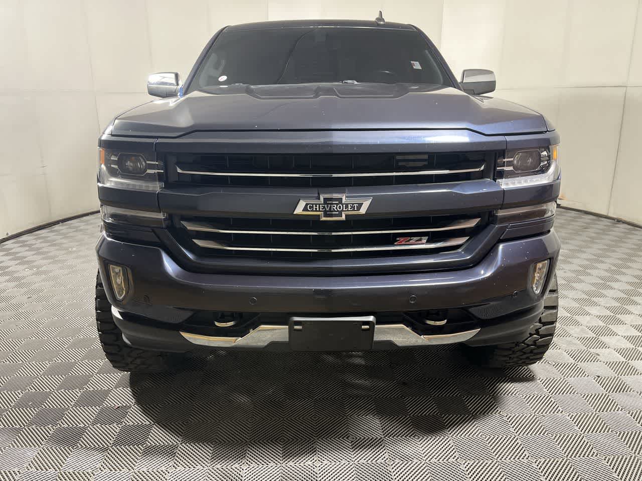 2018 Chevrolet Silverado 1500 LTZ photo 3