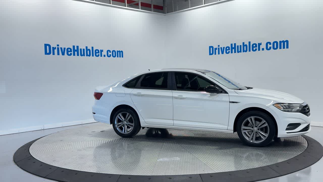 2019 Volkswagen Jetta R-Line photo 4