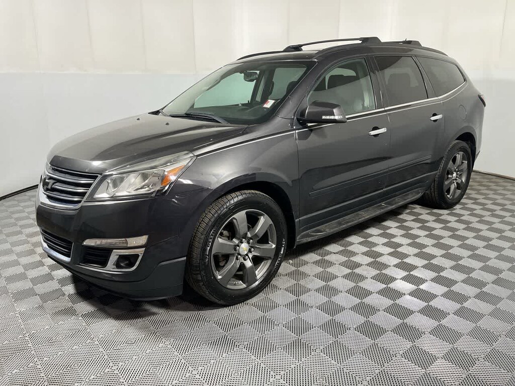 Used 2017 Chevrolet Traverse LT SUV