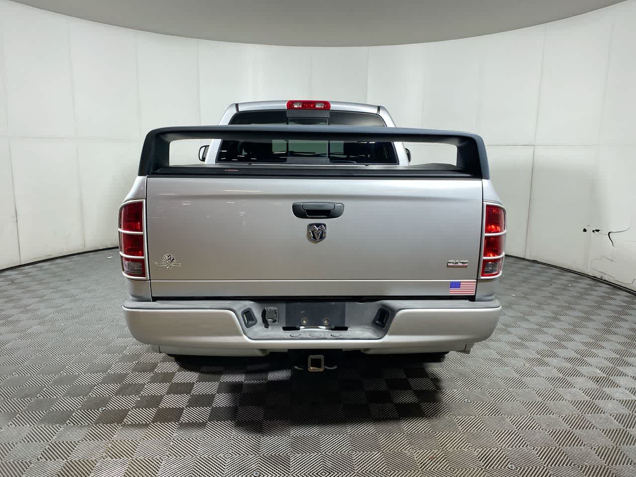 2005 Dodge Ram SLT photo 3