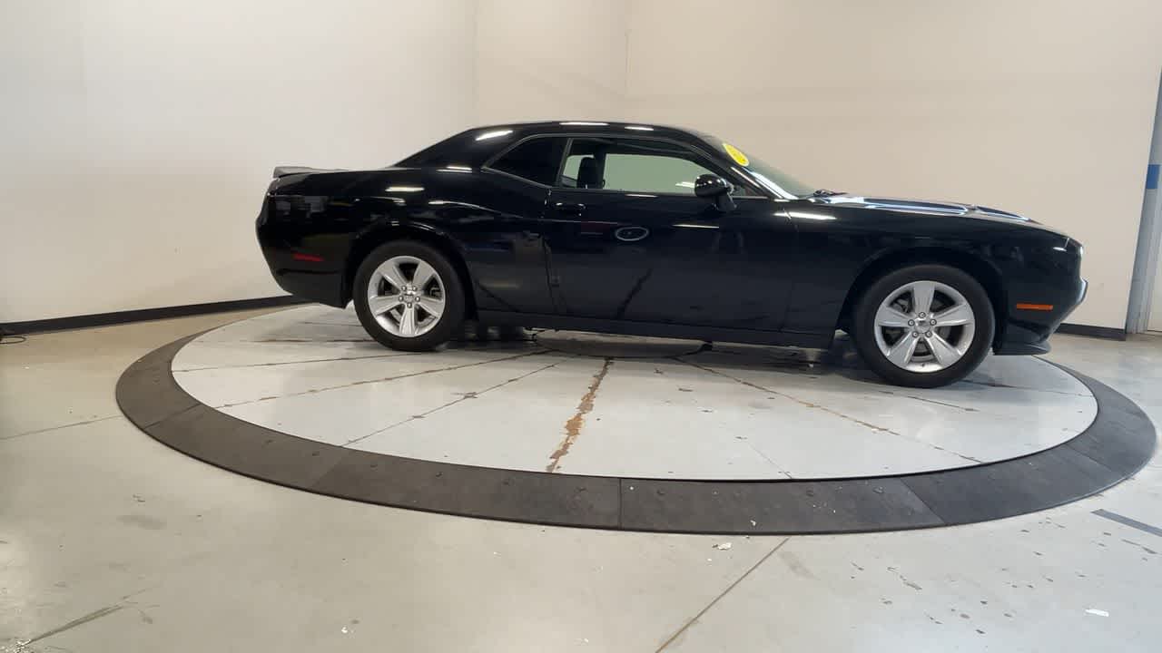 2022 Dodge Challenger GT photo 4