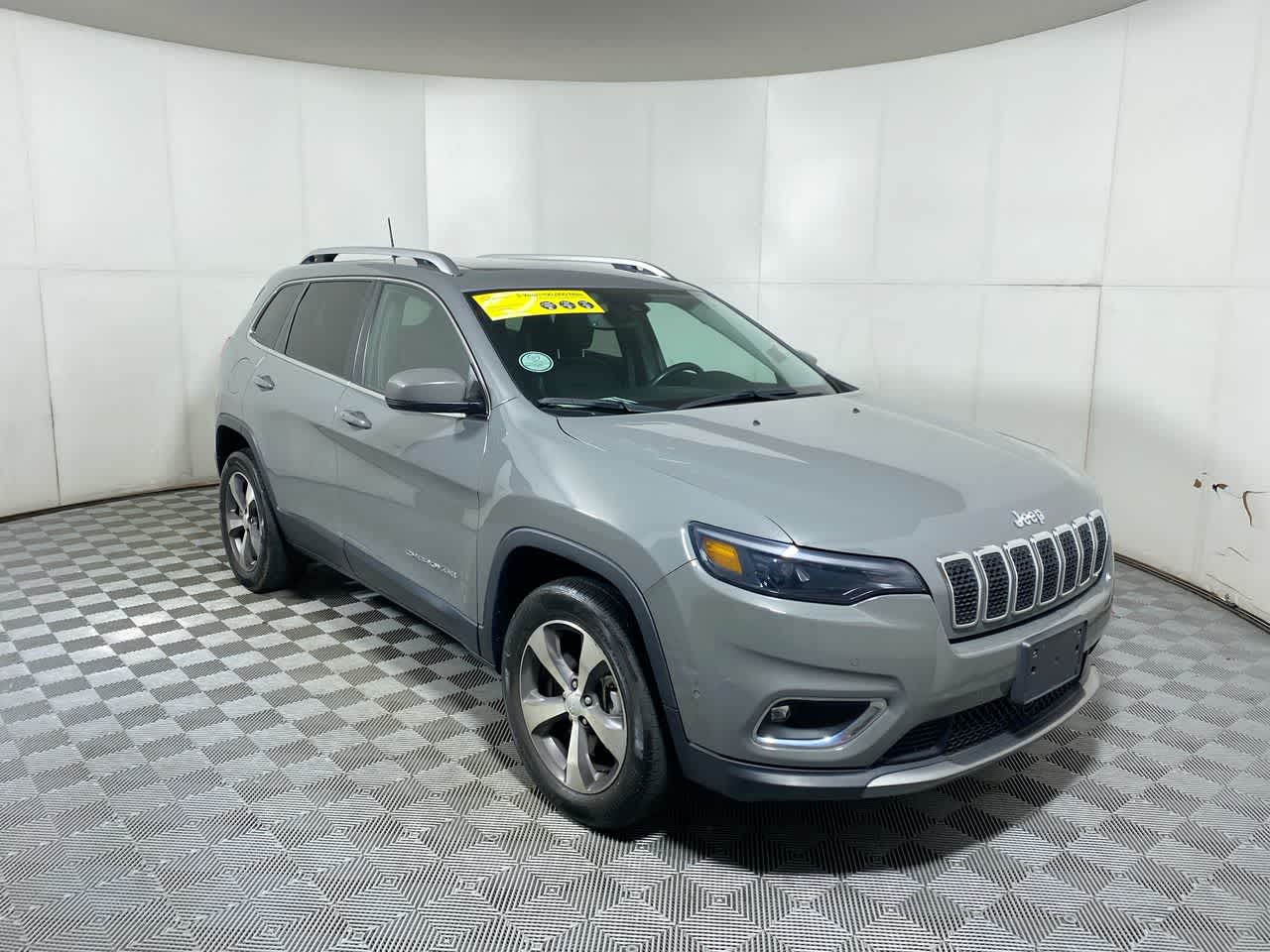 2021 Jeep Cherokee Limited photo 2