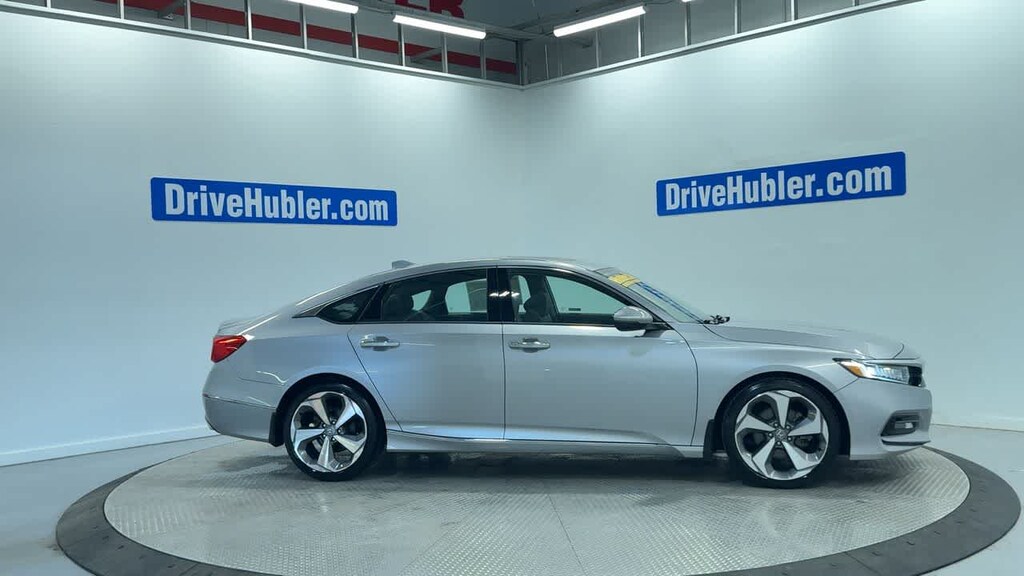 Used 2019 Honda Accord Touring 2.0T Sedan