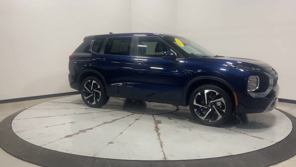 Used 2024 Mitsubishi Outlander SE SUV