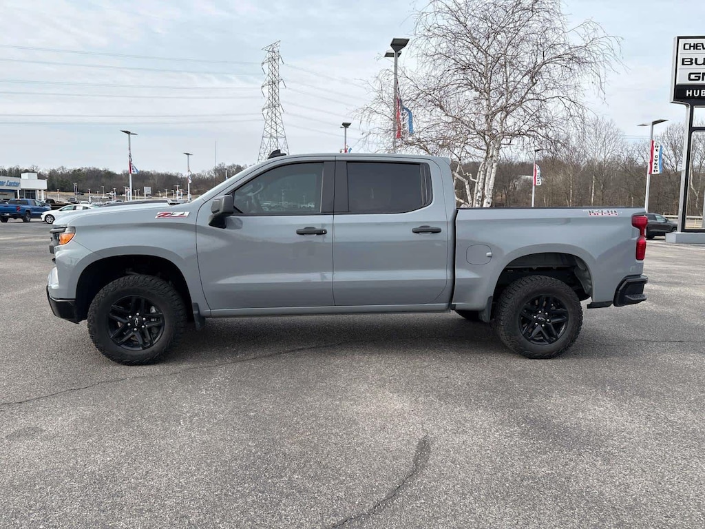 Used 2024 Chevrolet Silverado 1500 Custom Trail Boss 4WD Crew Cab 147 Truck Crew Cab